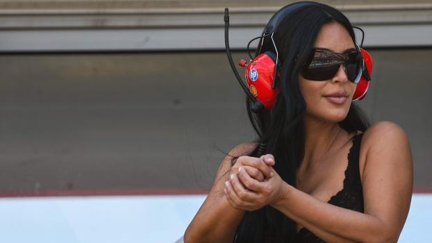 Kim Kardashian, die Partnerin von Lewis Hamilton, wurde in Monaco gesichtet. © APA/afp / JAKUB PORZYCKI
