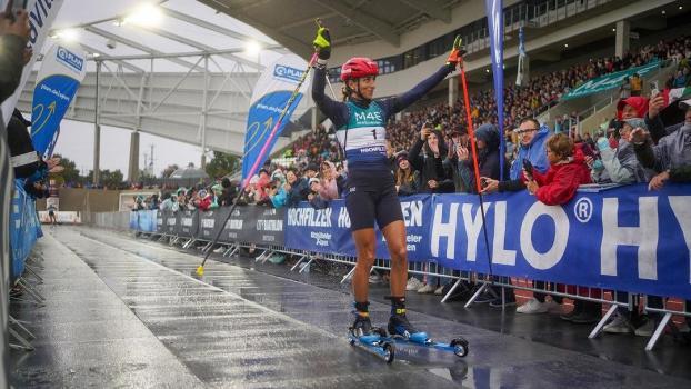 Lisa Vittozzi, auch auf Rollerski eine Meisterin. © City Biathlon