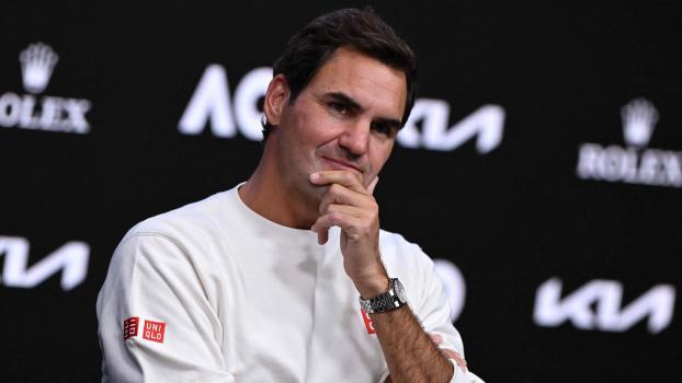 Roger Federer wird bei einem seltenen Showmatch antreten. © APA/afp / WILLIAM WEST