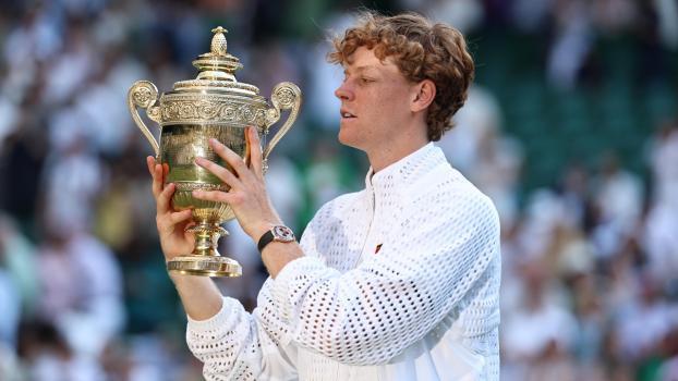 Jannik Sinner hat beim diesjährigen Wimbledon-Turnier ein Rekord-Preisgeld abgestaubt. © ANSA / NEIL HALL