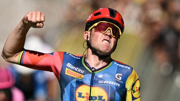 Mads Pedersen sprintete zum Sieg. © APA/afp / JEFF PACHOUD