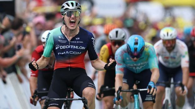 Olav Kooij siegte im Zielsprint. © APA/afp / ANNE-CHRISTINE POUJOULAT