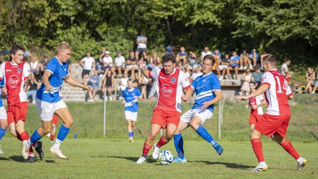Auch heuer gibt es das Derby zwischen Montan (in rot-weiß) und Aldein Petersberg. © Andrea Giacomelli
