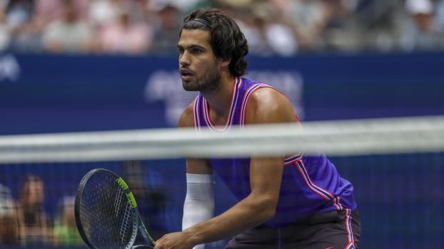 Carlos Alcaraz kennt seinen Erstrunden-Gegner bei den US Open. © ANSA / SARAH YENESEL