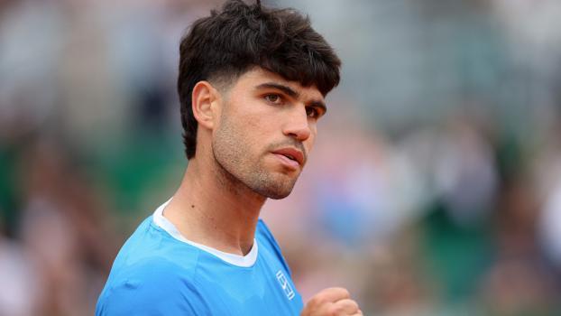 Carlos Alcaraz wird bei den US Open sein Comeback feiern. © APA/afp / VALERY HACHE