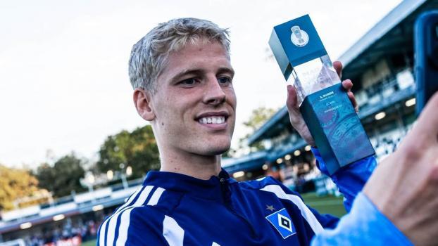 Louis Lemke hat Uwe Seeler als jüngsten HSV-Torschützen der Geschichte abgelöst. © Social Media