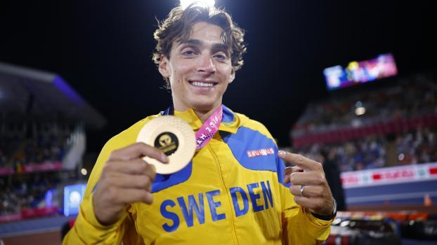 Mondo Duplantis holte ein kurioses EM-Gold. © ANSA / TOLGA AKMEN