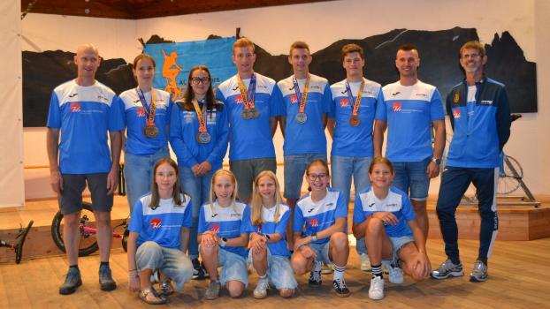 Villanders feiert seine Einrad-Weltmeister.