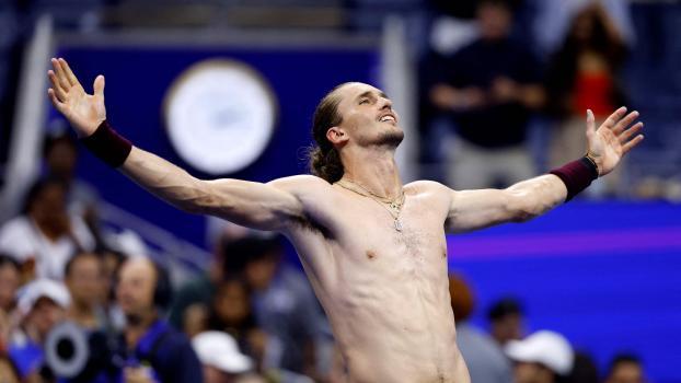 Alexander Zverev hat in New York seine Probleme. © APA / MIKE STOBE