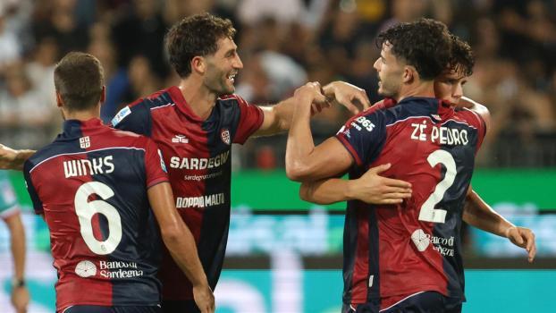 Cagliari feierte einen knappen Sieg. © ANSA / FABIO MURRU