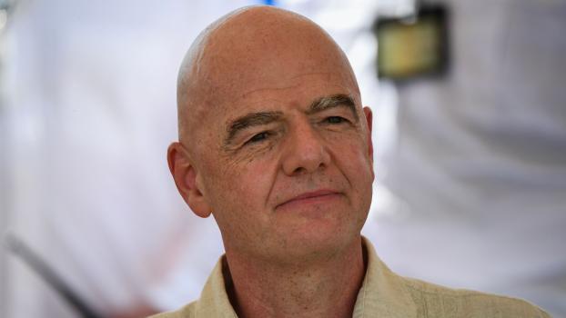 Gianni Infantino steht unter Druck. © APA/afp / JAIME SALDARRIAGA