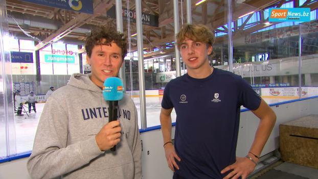 Aujourd'hui, nous vous présentons les Unterland Cavaliers, la dernière équipe de la Ligue de hockey des Alpes. L'attaquant des Cavs, Moritz Kaufmann, se glisse dans la peau d'un reporter et pose quelques questions impertinentes à ses coéquipiers. Il reçoit des réponses tout aussi impertinentes. Regardez la vidéo ici&nbsp;! © stol