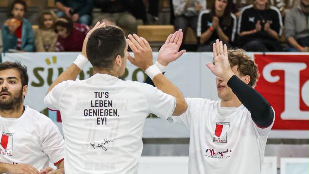 SSV Bozen dedicated their victory on Saturday to Raphael Rottensteiner. © SSV Bozen Handball