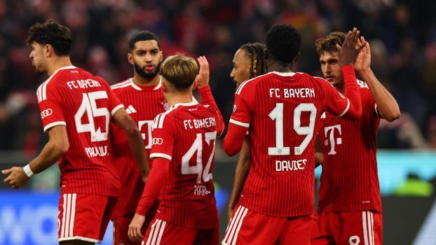 Der FC Bayern ist in die nächste Runde eingezogen. © ANSA / ANNA SZILAGYI