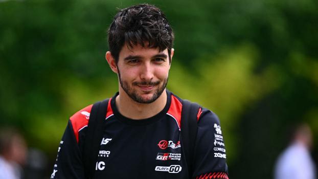 Esteban Ocon muss Haas verlassen. © APA/afp / LILLIAN SUWANRUMPHA