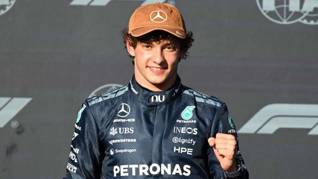 Kimi Antonelli startet von der Pole Position aus. © APA/afp / RONALDO SCHEMIDT