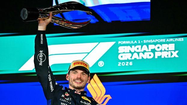 Max Verstappen a remporté la victoire à Singapour. © APA/afp / LILLIAN SUWANRUMPHA