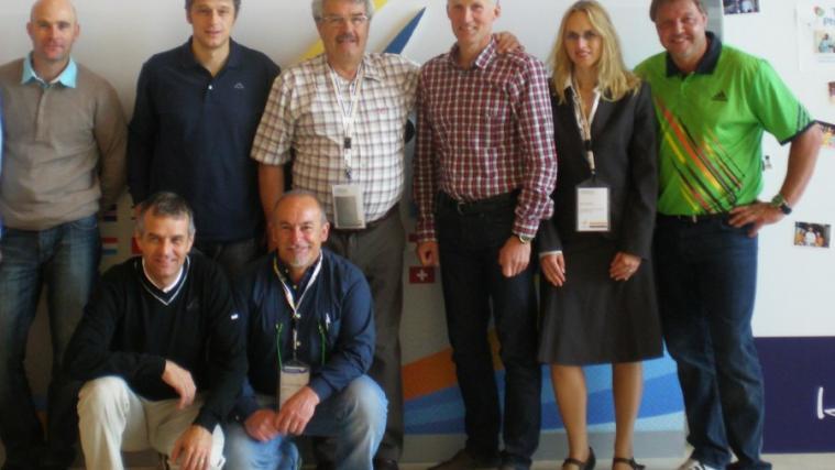 Die Toblacher Delegation mit den Offiziellen beim Kongress in Korea