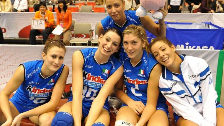Raphaela Folie und ihre Mitspielerinnen vom italienischen Nationalteam trainieren in Alassio