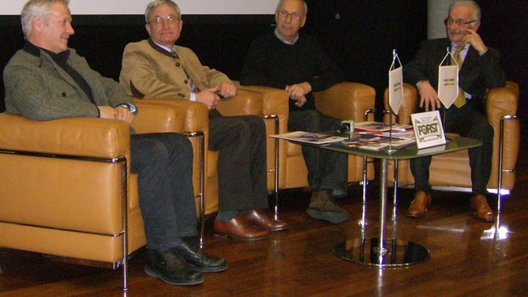 Christian Gallmetzer, Pichler, Pezzin und Siegfried Gallmetzer stellten den Europacup vor.
Vorjahressieger Andrè Myhrer