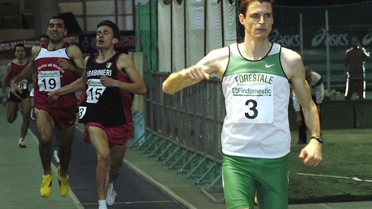 Christian Neunhäuserer bei seinem Italienmeistertitel 2003 in Genua (Foto Colombo/Fidal)
