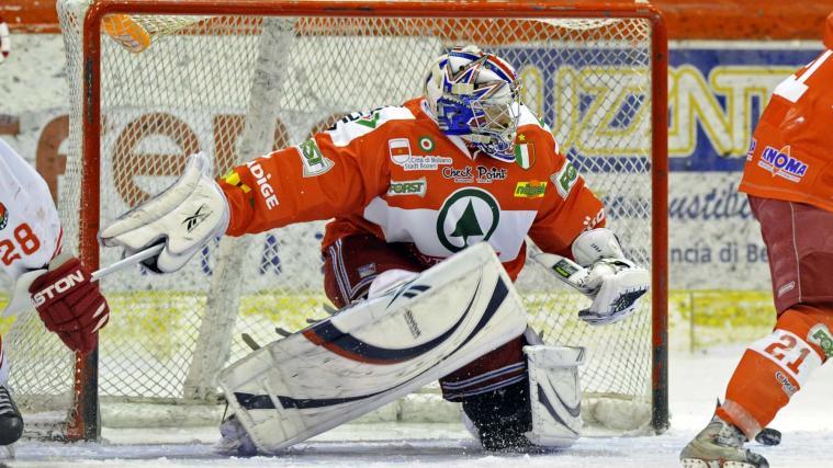 HCB-Torhüter Matt Zaba zeigte eine starke Leistung (Foto Max Pattis)
David Ceresa musste in der Abwehr Überstunden leisten