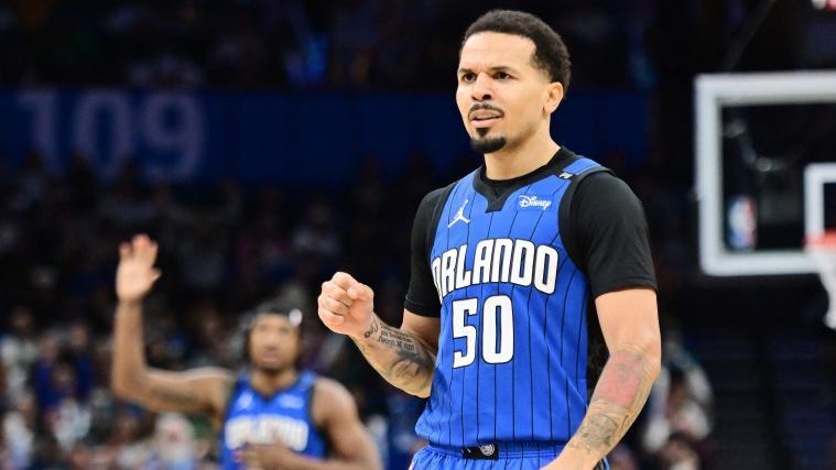 Cole Anthony  versentkte den entscheidenden Ball. © APA / JULIO AGUILAR