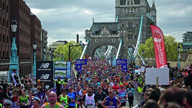 Hier ein Bild vom Marathon in London. © AFP / HENRY NICHOLLS