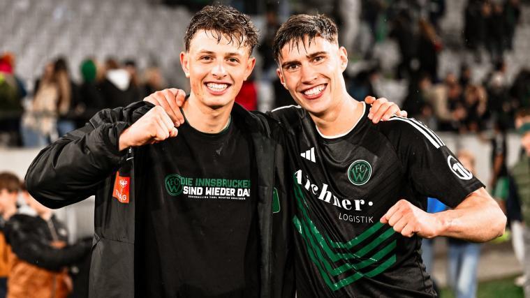 Adrian Lechl (l.) aus Lüsen ist mit Wacker Innsbruck Meister geworden. Daneben: Philipp Viertler. © Daniel Schönherr / Daniel Schoenherr