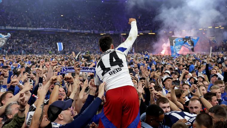 Bei den Feierlichkeiten des Hamburger SV verletzten sich einige Fans schwer. © ANSA / CHRISTOPHER NEUNDORF