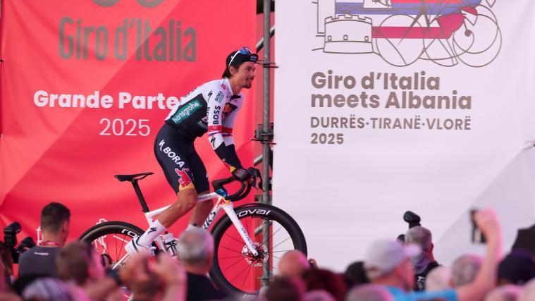 Primoz Roglic gehört zu den Top-Favoriten. © ANSA / GEORGI LICOVSKI