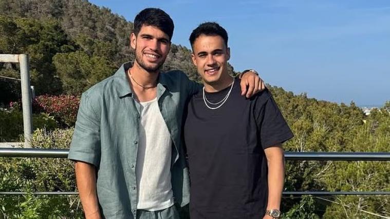 Carlos Alcaraz mit seinem Freund Sergio Reguilón auf Ibiza. © Instragram/carlitosalcarazz