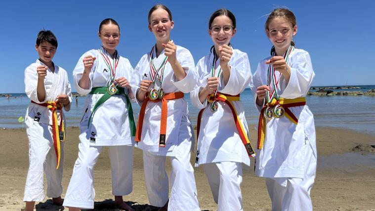 The Karate Mühlbach team.