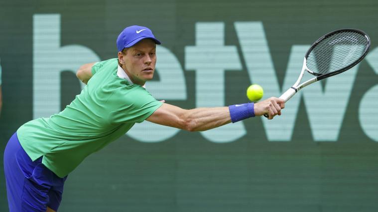 Jannik Sinner meisterte die erste Hürde. © ANSA / CHRISTOPHER NEUNDORF