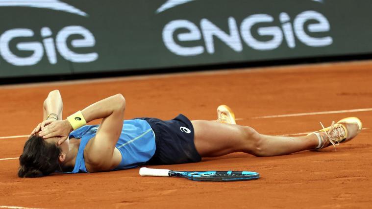 Lois Boisson konnte es kaum fassen, sie steht im Halbfinale der French Open. © ANSA / MOHAMMED BADRA