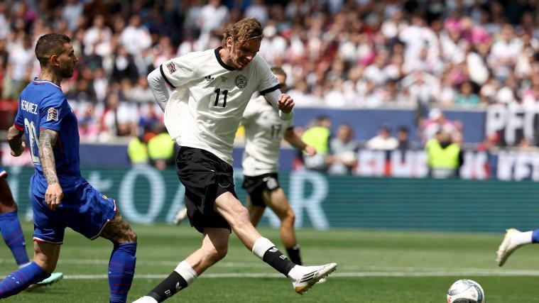Woltemade schoss einen Hattrick. © APA/afp / FRANCK FIFE