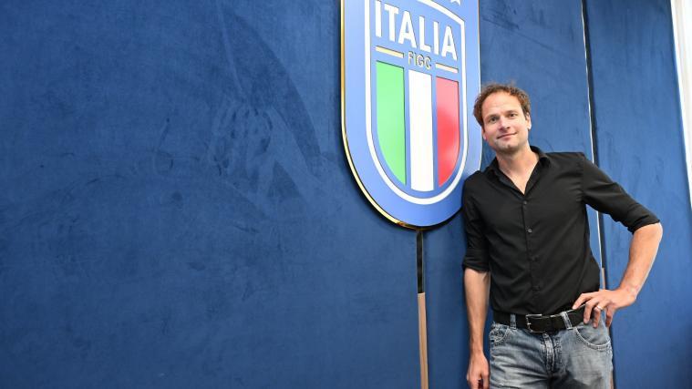 Alex Schwazer ist in die Welt des Fußballs eingetaucht.