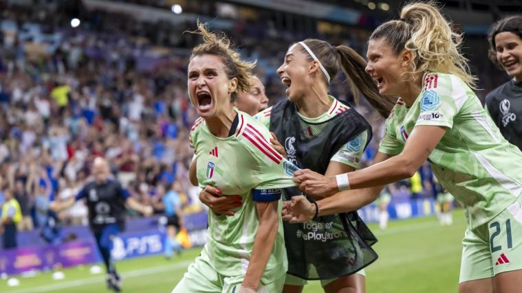 Cristiana Girelli (ganz links) ist Italiens Leaderin. © ANSA / MARTIAL TREZZINI
