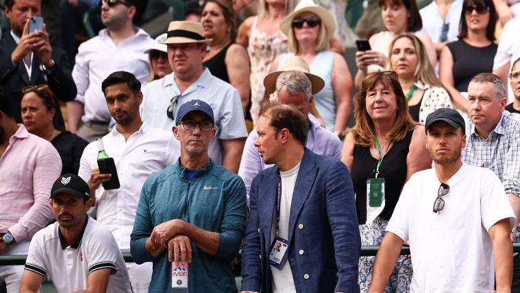 Darren Cahill (2. von links) könnte nun doch im Sinner-Team bleiben. © APA/afp / HENRY NICHOLLS