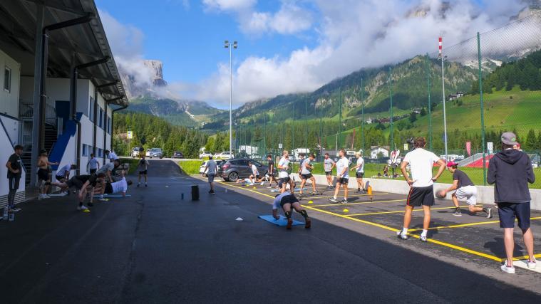 Der HC Bozen schlägt wieder im Gadertal seine Zelte auf.