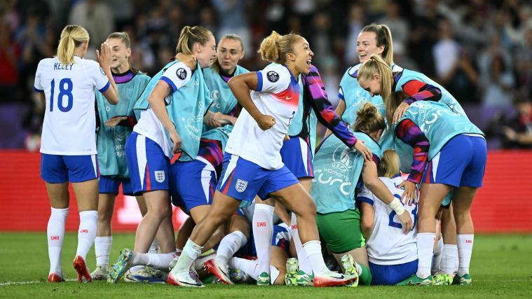 England trifft jetzt auf Italien. © APA/afp / SEBASTIEN BOZON