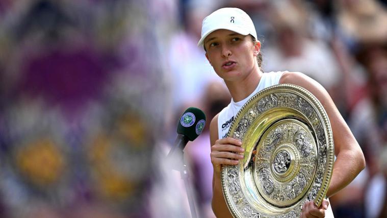 Iga Swiatek hat erstmals den Klassiker von Wimbledon gewonnen. © APA/afp / KIRILL KUDRYAVTSEV