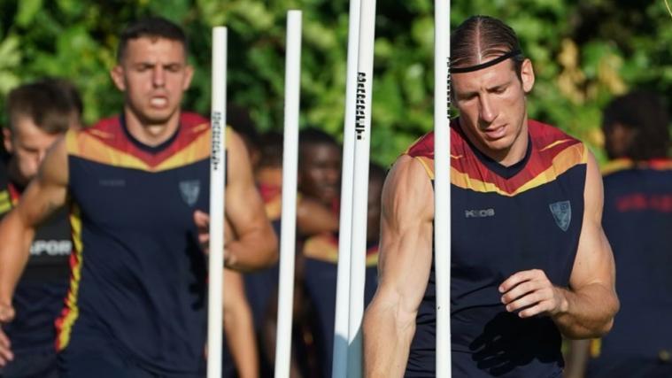 Lecce captain Federico Baschirotto and his team will train in Naz starting Tuesday. © Anza e Marco Lezzi/US Lecce
