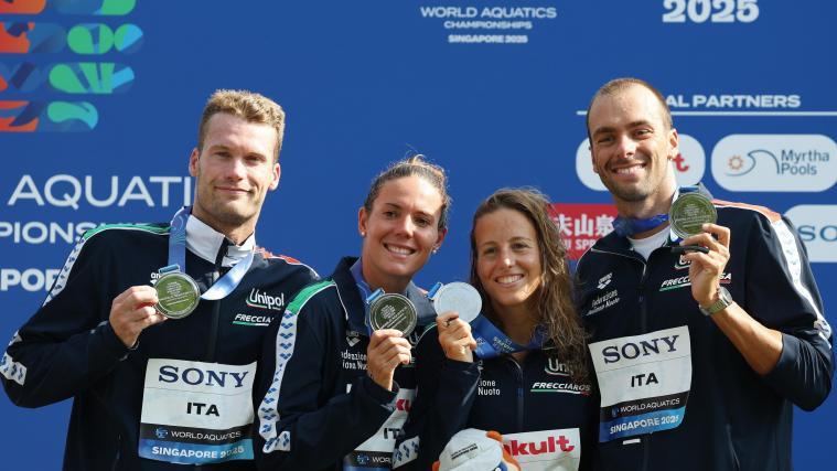 Marcello Guidi, Ginevra Taddeucci, Barbara Pozzebon and Gregorio Paltrinieri won World Championship silver. © ANSA / FAZRY ISMAIL