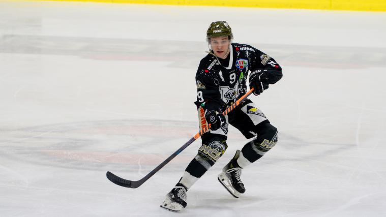 Patrick Tomasini verlängert in Meran.