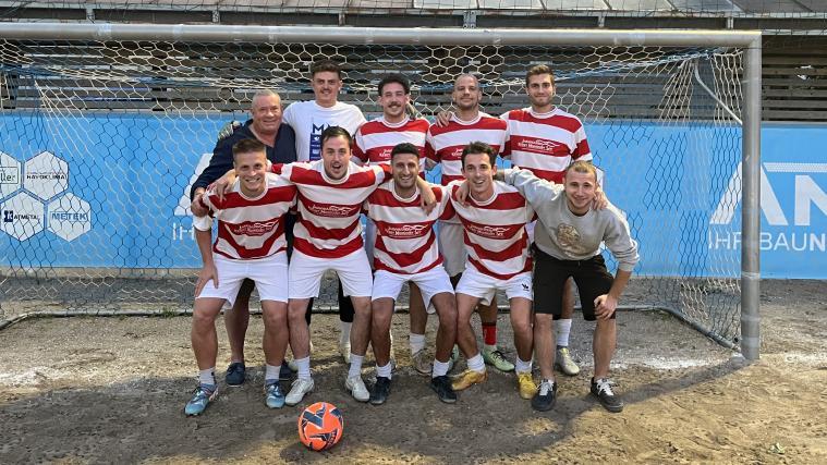 Ils sont premiers du groupe E : Les Stratèges de Montiggler.