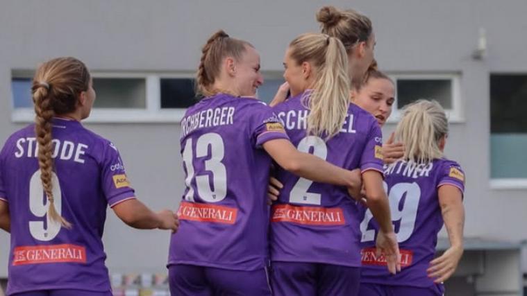 Austria Wien und Elisa Pfattner (ganz rechts) wollen in die Champions League. © Instagram/AustriaWienFrauen