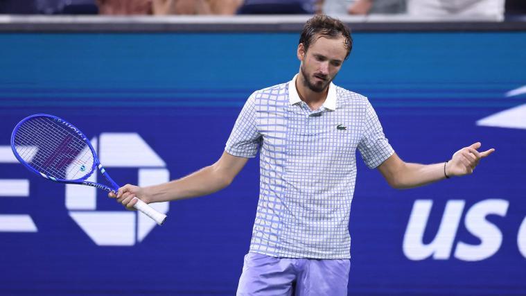 Daniil Medvedev schlägt einen neuen Weg ein. © APA / ELSA