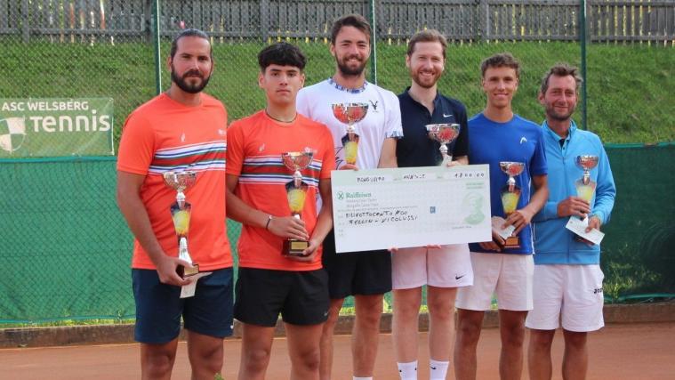 Das Siegerfoto in Welsberg.