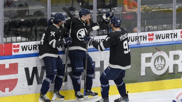 Die Pilsen-Cracks ließen in der  Sparkasse Arena nichts anbrennen. © HC Skoda Pilsen